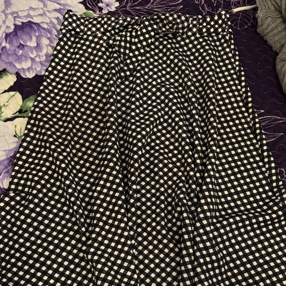 Stylish Black and White Checkered Skirt